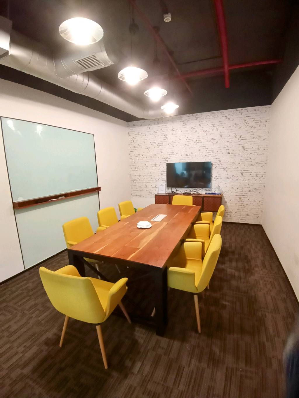 office spaces @Express Avenue 6th f.